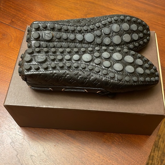 Louis Vuitton Black  Driver Loafers . - Picture 2 of 8
